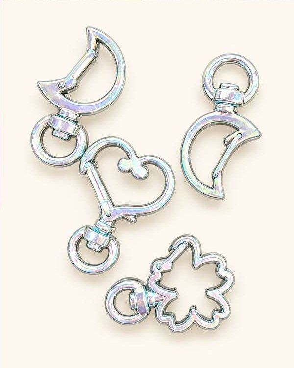 Green Holographic Hook